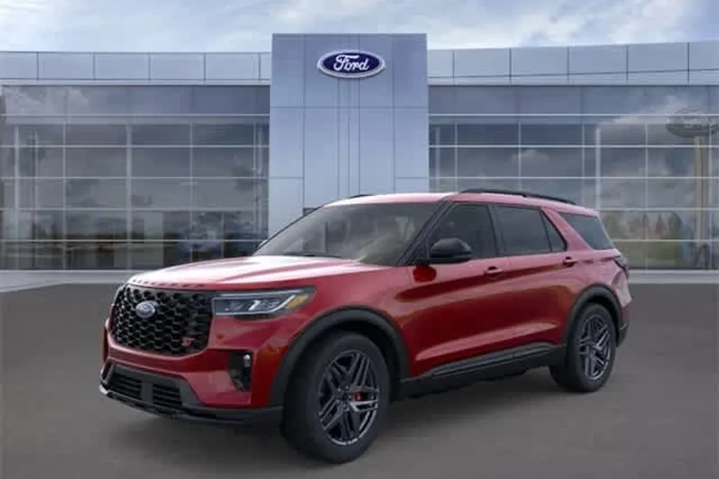 2025 Ford Explorer ST photo 1