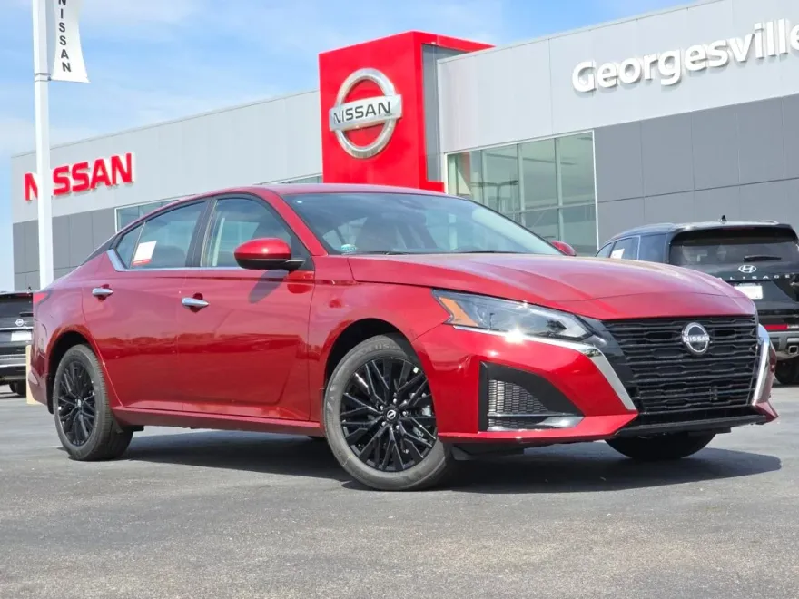 2025 Nissan Altima 2.5 SV photo 1