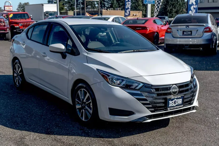 2024 Nissan Versa SV photo 1