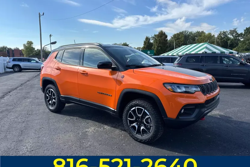 2026 Jeep Compass Trailhawk Sport photo 1