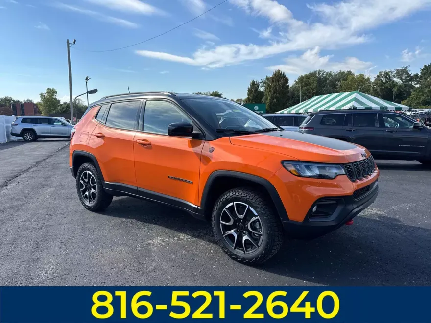 2026 Jeep Compass Trailhawk Sport photo 1
