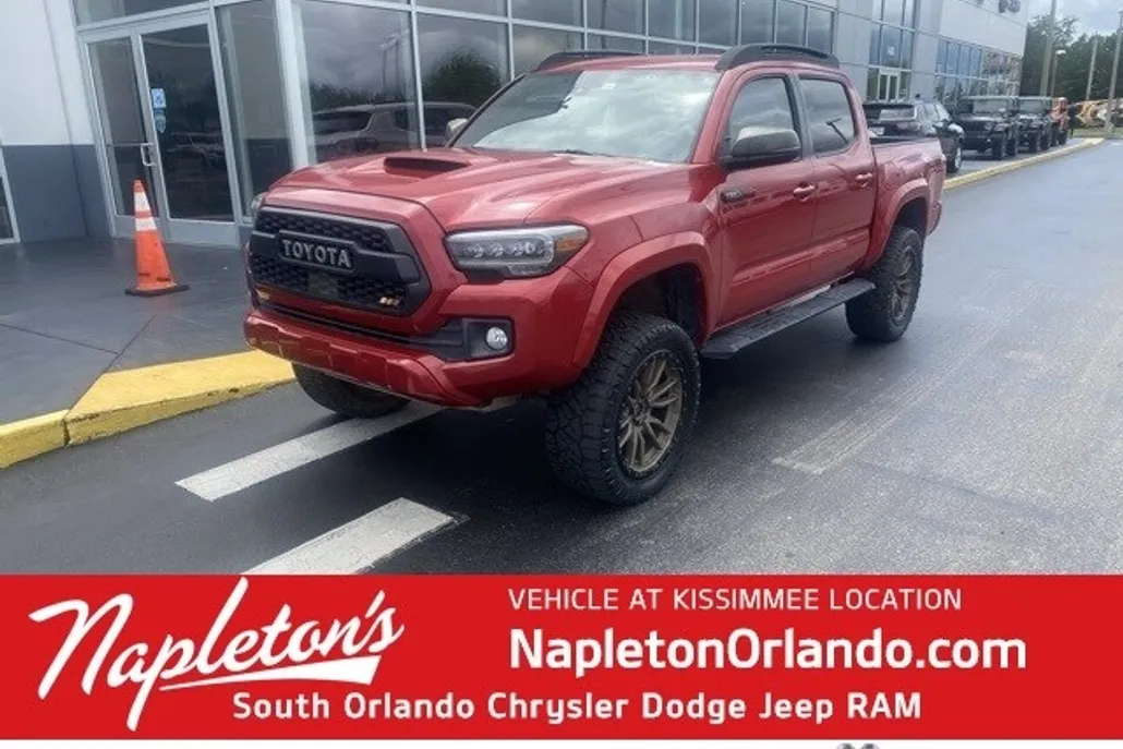 2019 Toyota Tacoma TRD Sport photo 1