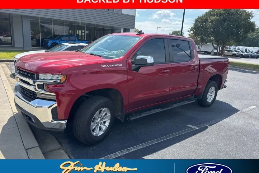 2021 Chevrolet Silverado 1500 LT photo 1