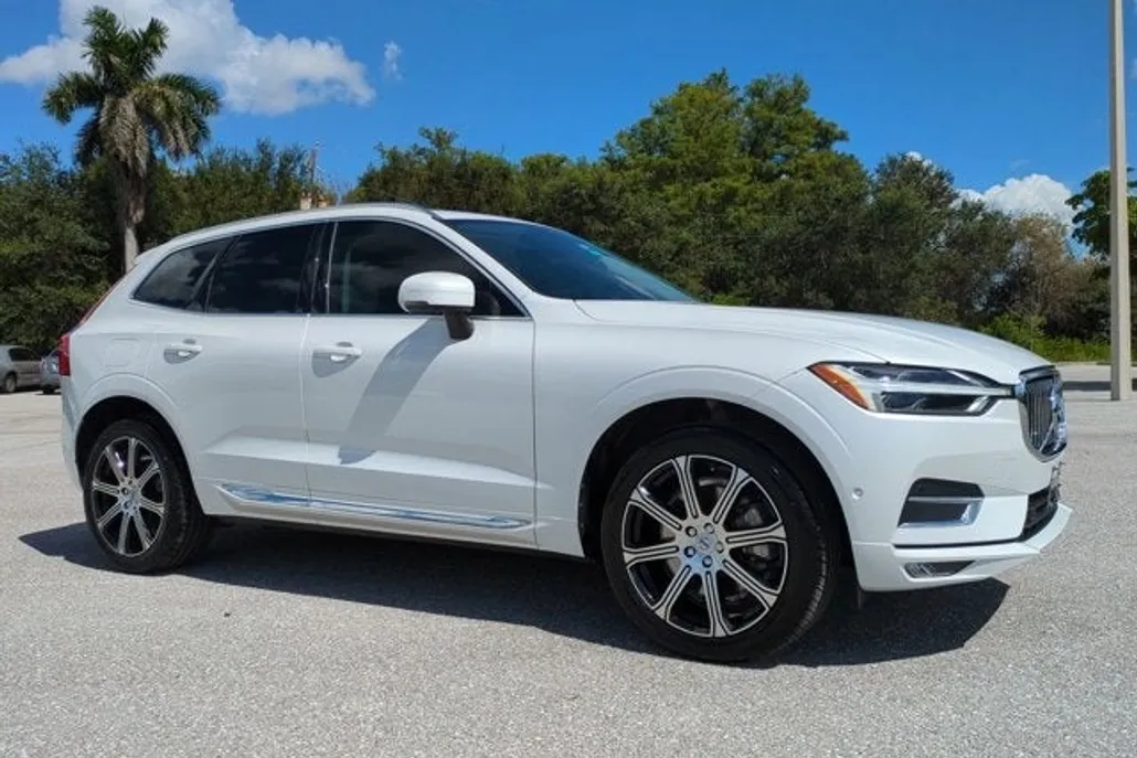 2021 Volvo XC60 T6 Inscription photo 1
