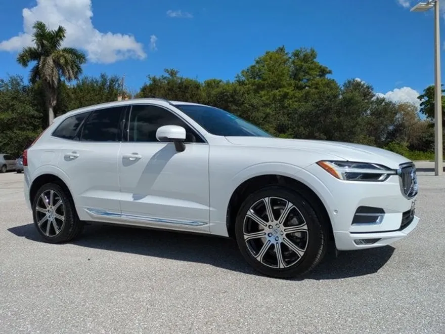 2021 Volvo XC60 T6 Inscription photo 1