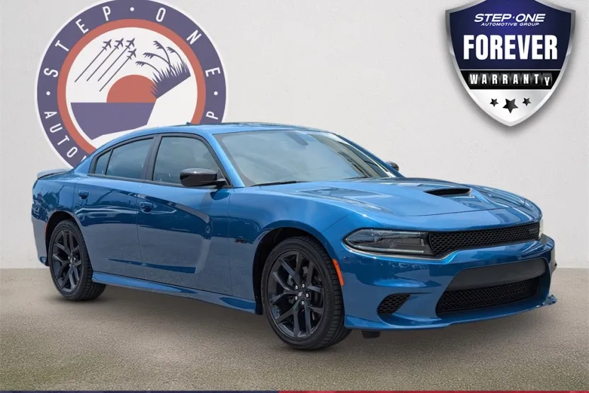 2023 Dodge Charger R/T photo 1