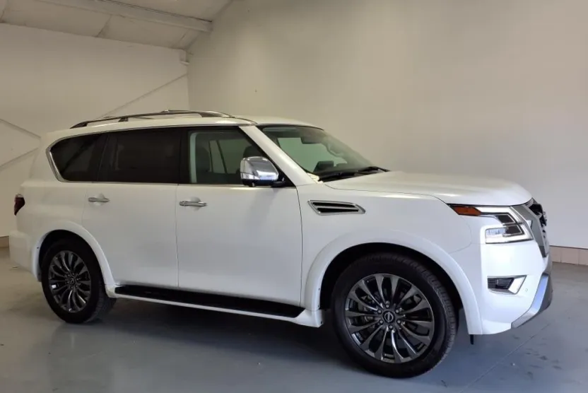 2024 Nissan Armada Platinum photo 1