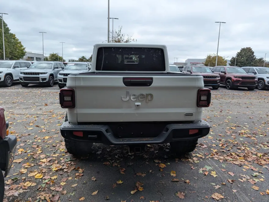 2022 Jeep Gladiator Overland photo 1