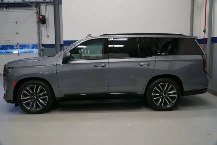 2021 Cadillac Escalade Sport photo 1
