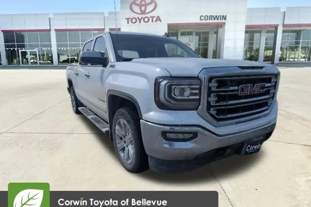 2017 Gmc Sierra 1500 SLT photo 1