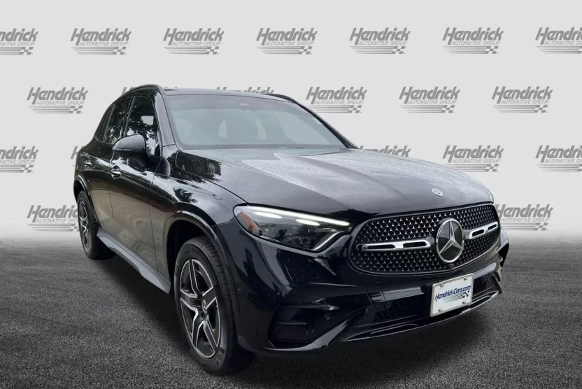2024 Mercedes Benz GLC 4MATIC 300 photo 1