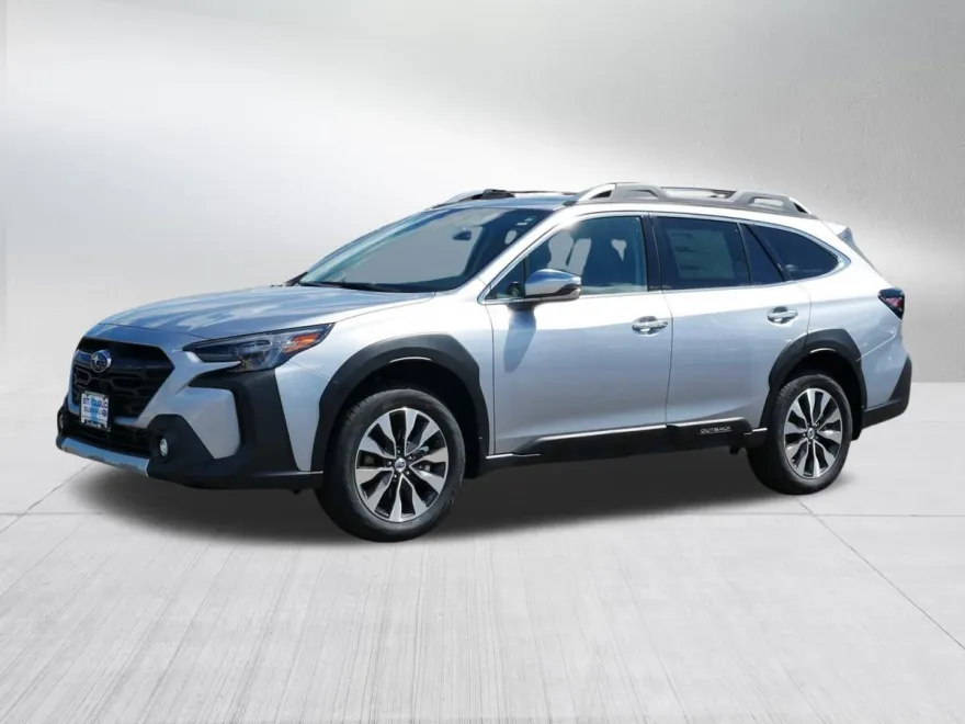2025 Subaru Outback Touring XT photo 1