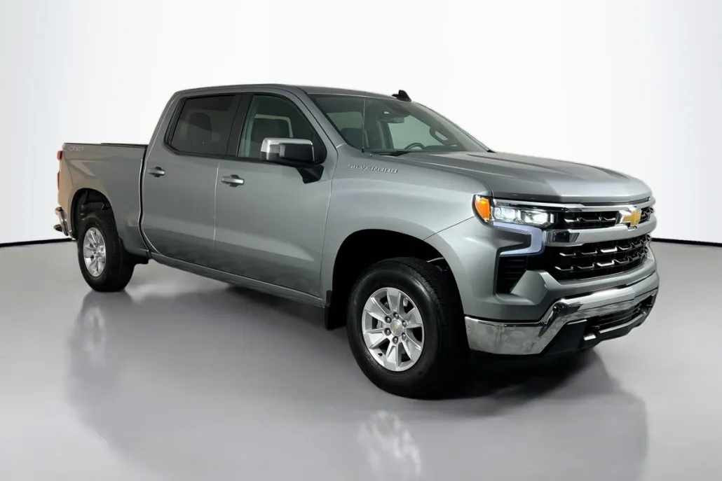 2025 Chevrolet Silverado 1500 LT photo 1