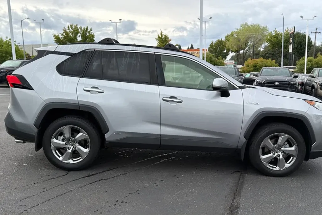 2019 Toyota RAV4 Hybrid Limited photo 1