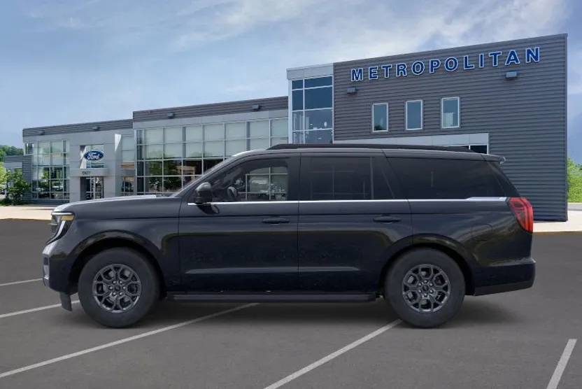 2025 Ford Expedition photo 1