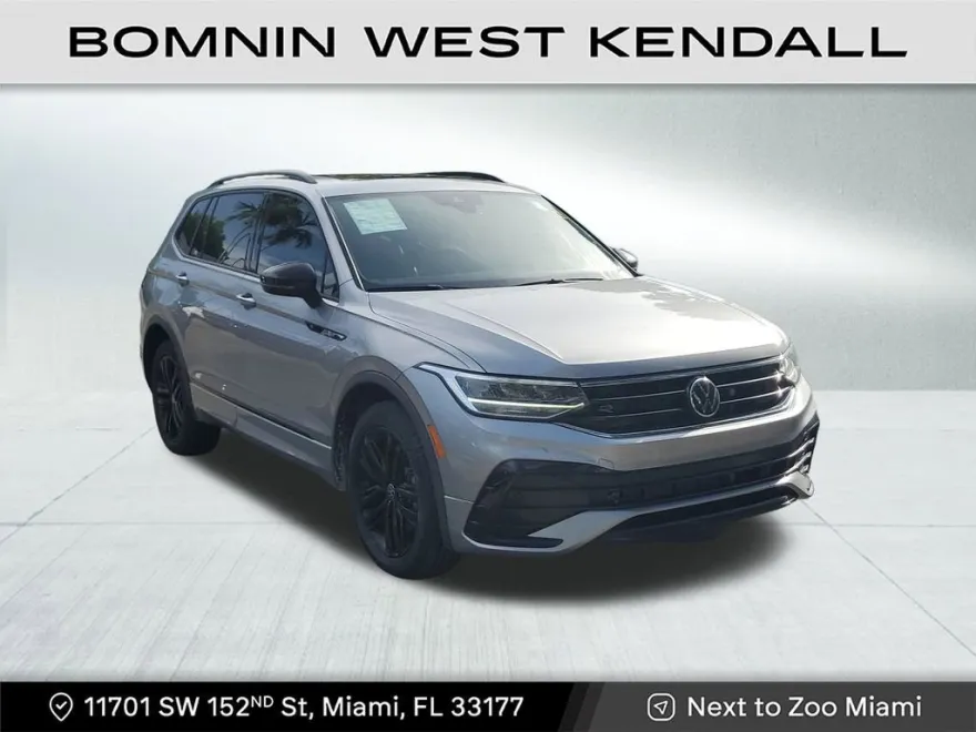 2022 Volkswagen Tiguan SE R-Line Black photo 1