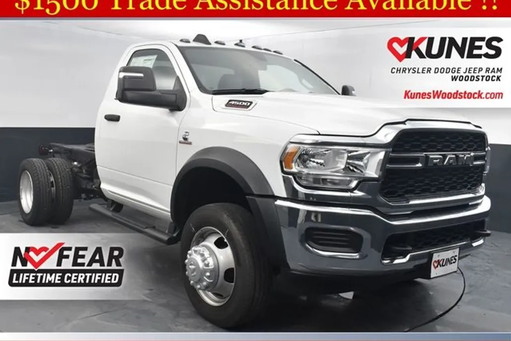 2024 Ram 4500 photo 1