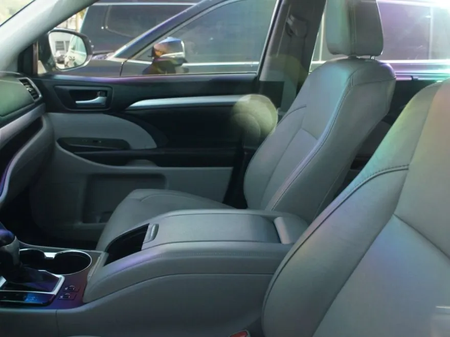 2018 Toyota Highlander XLE photo 1