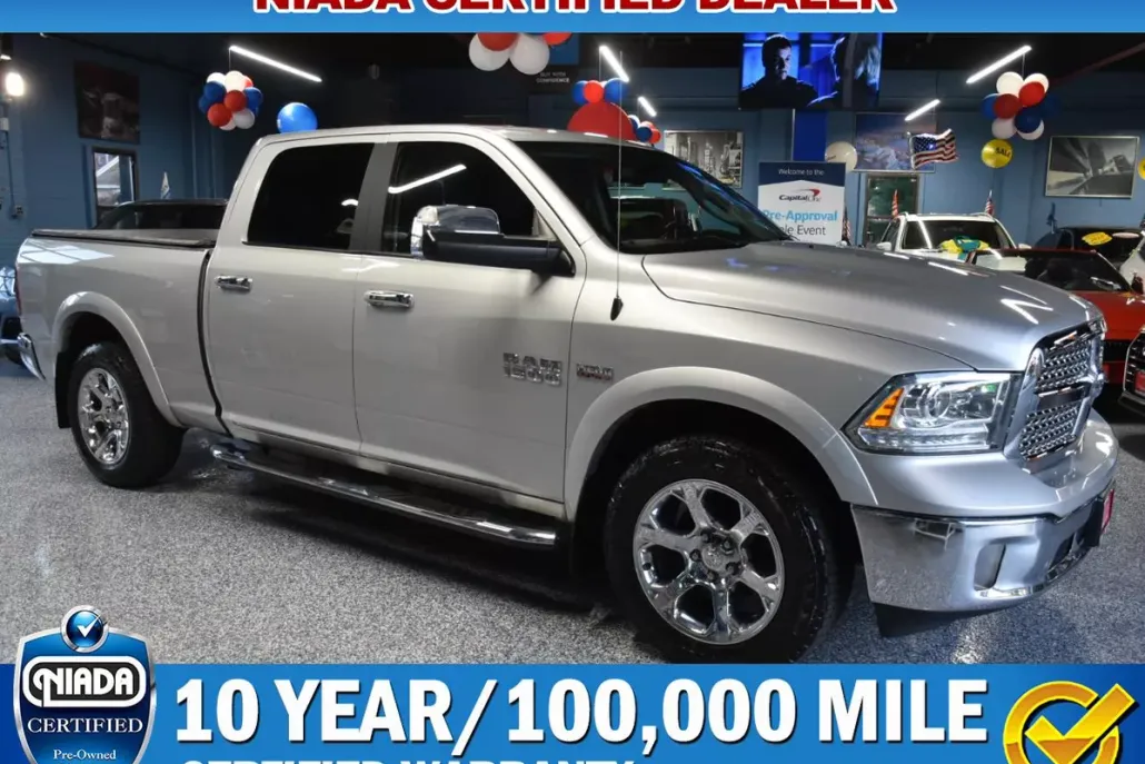 2018 Ram 1500 Laramie photo 1