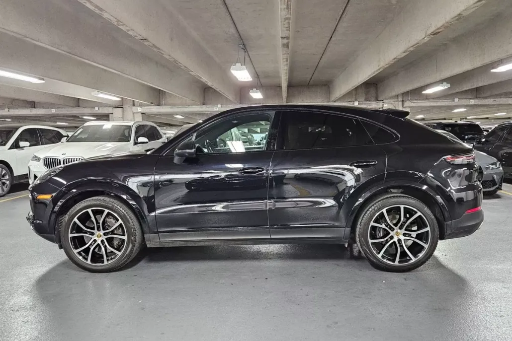 2022 Porsche Cayenne Coupe photo 1