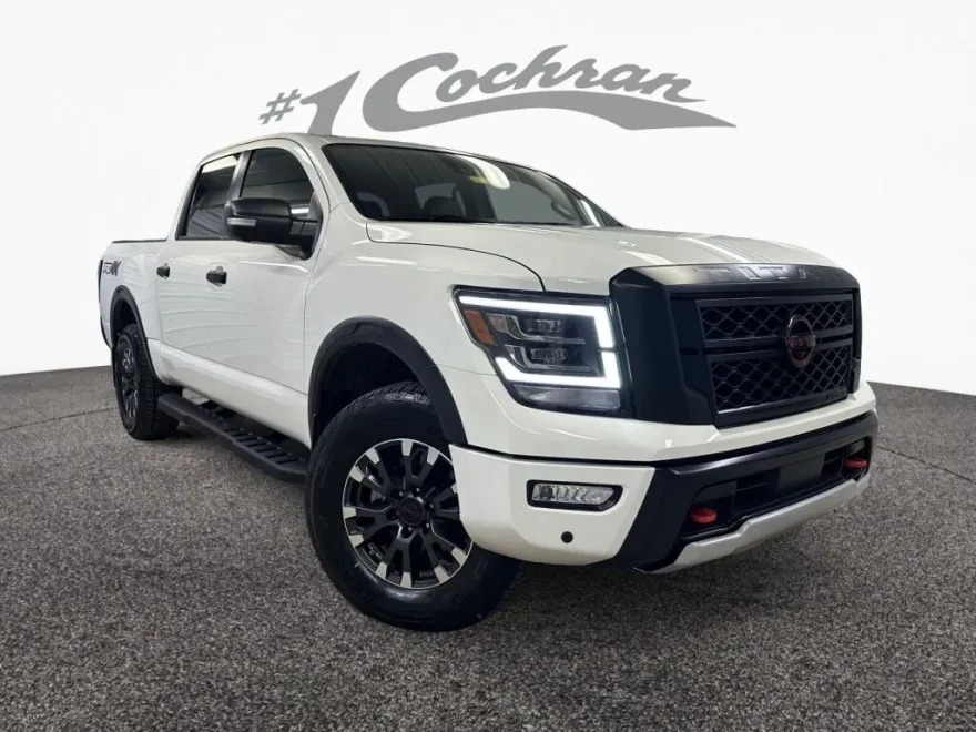 2024 Nissan Titan PRO-4X photo 1