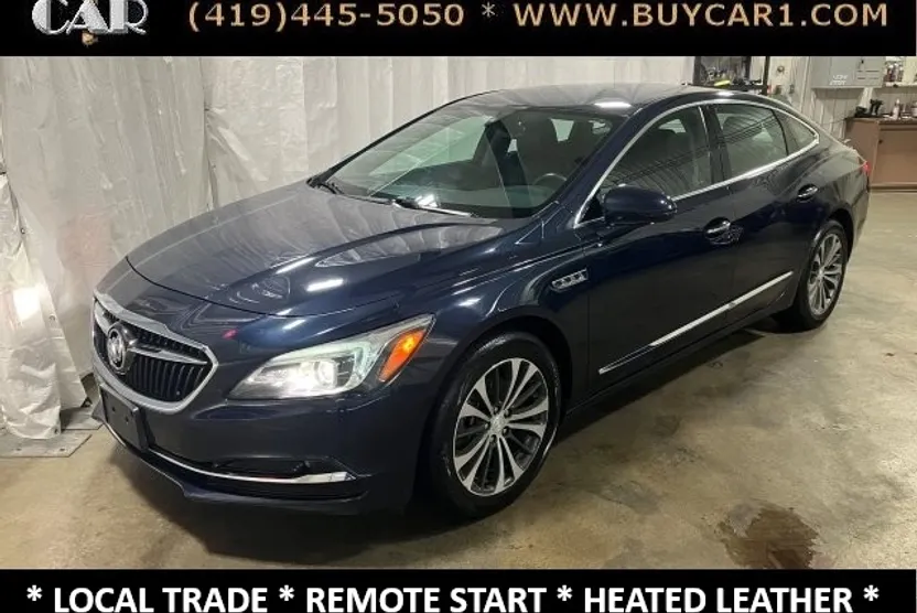 2017 Buick LaCrosse Essence photo 1