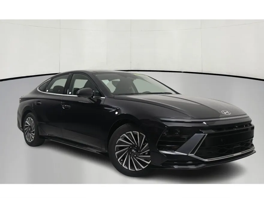 2025 Hyundai Sonata Hybrid Limited photo 1
