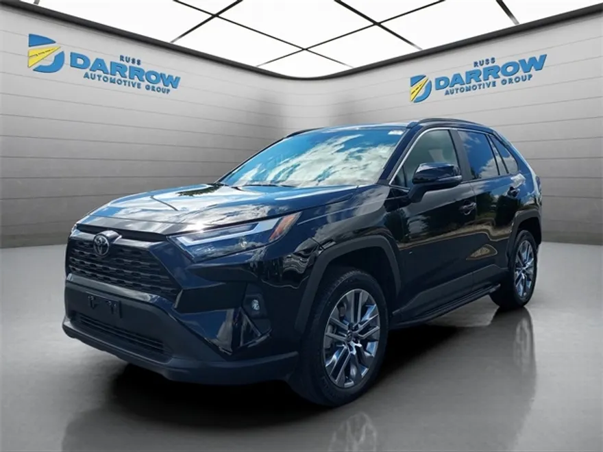 2023 Toyota RAV4 XLE Premium photo 1