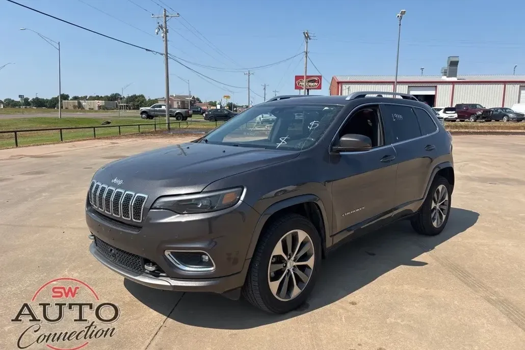 2019 Jeep Cherokee Overland photo 1