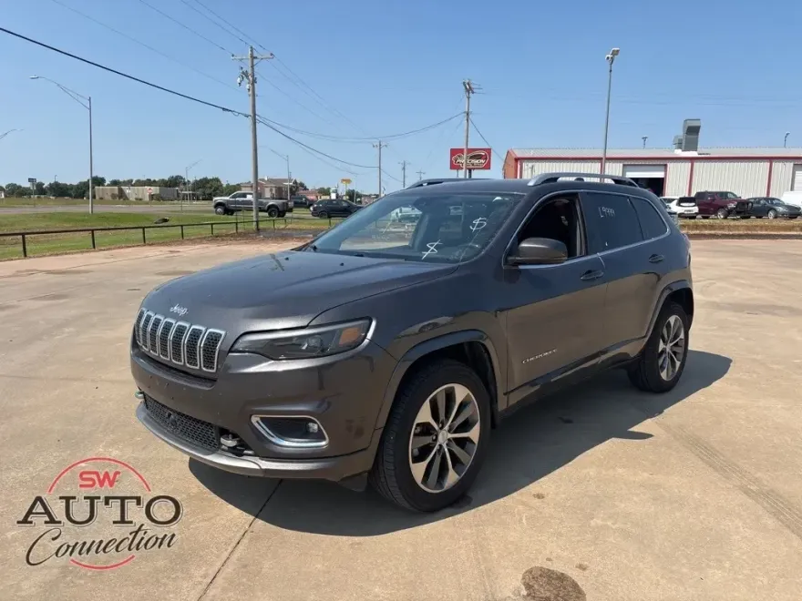 2019 Jeep Cherokee Overland photo 1