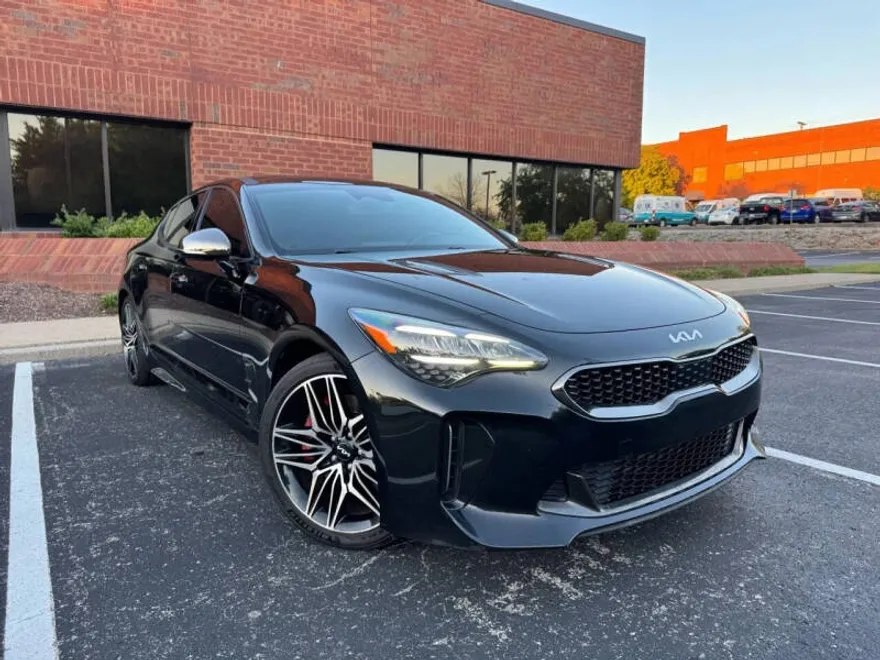 2022 Kia Stinger GT1 photo 1