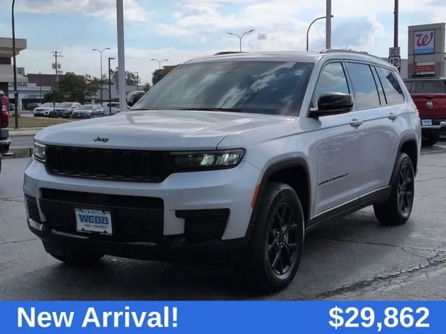 2024 Jeep Grand Cherokee Altitude photo 1