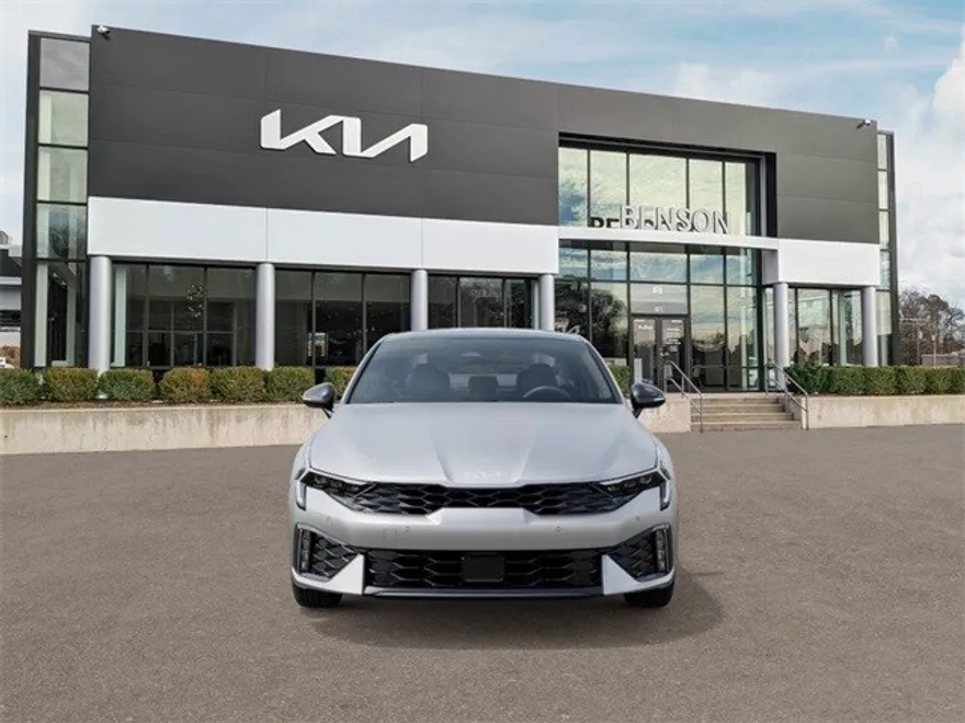 2026 Kia K5 GT-Line photo 1