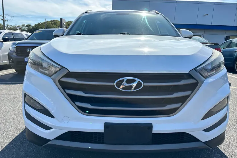 2016 Hyundai Tucson Sport photo 1