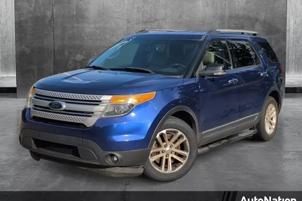 2015 Ford Explorer XLT Sport photo 1