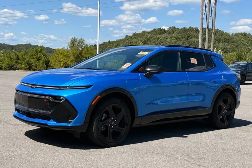2025 Chevrolet Equinox EV 3RS photo 1