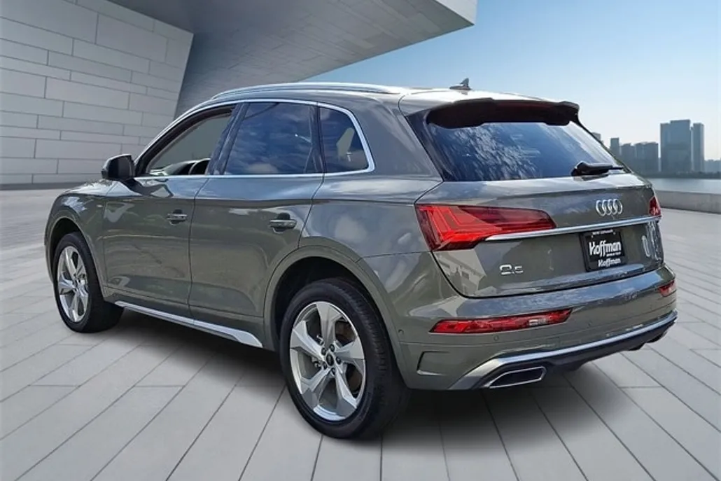 2023 Audi Q5 45 S line Prestige photo 1