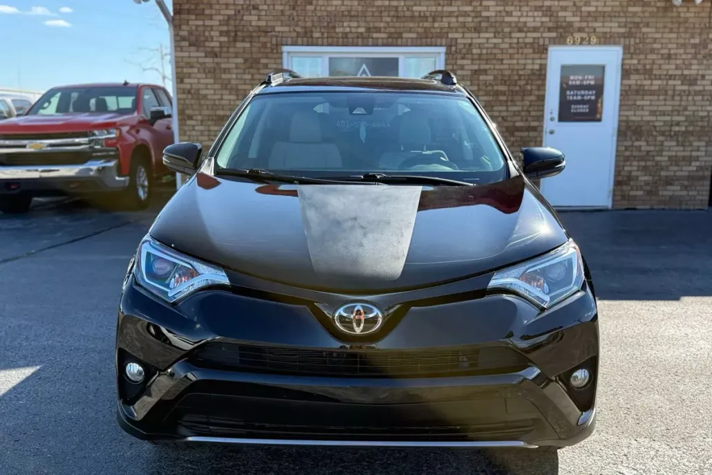 2018 Toyota RAV4 Adventure Sport photo 1