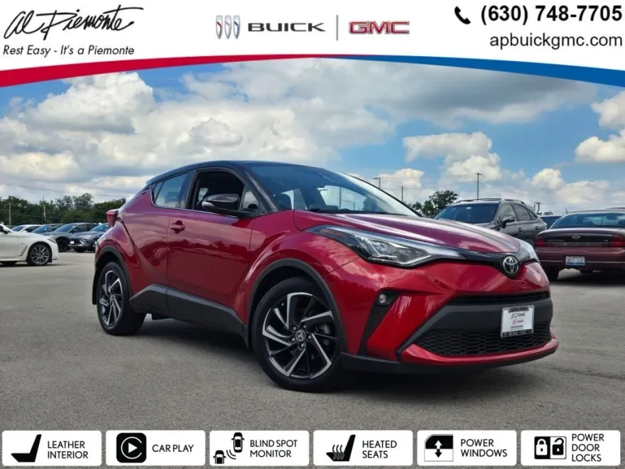 2022 Toyota C-HR XLE photo 1
