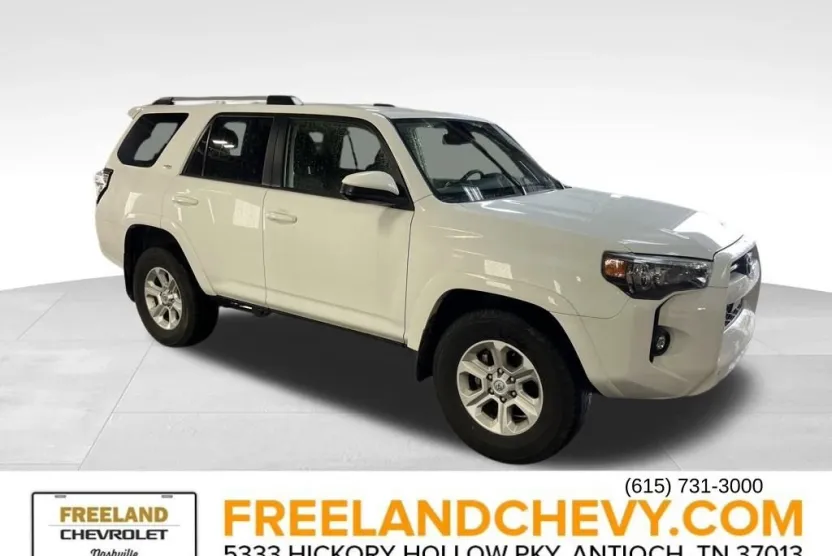 2024 Toyota 4Runner SR5 photo 1