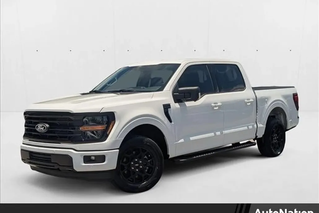 2025 Ford F-150 XLT photo 1