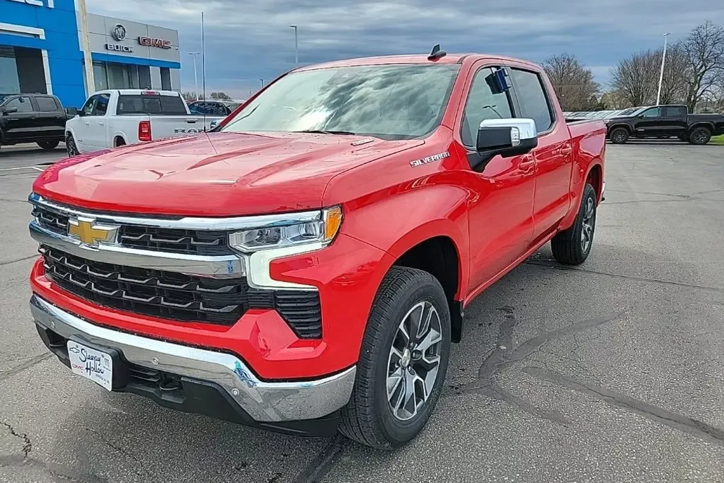 2025 Chevrolet Silverado 1500 LT photo 1