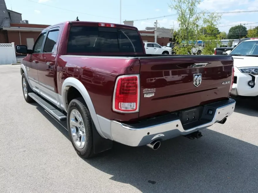 2017 Ram 1500 Laramie photo 1