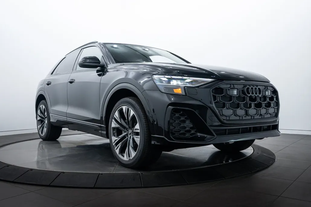 2025 Audi Q8 Premium Plus photo 1