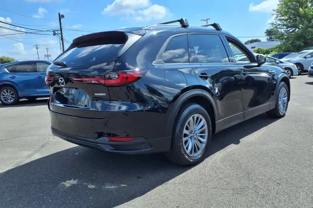 2024 Mazda CX-90 Preferred photo 1