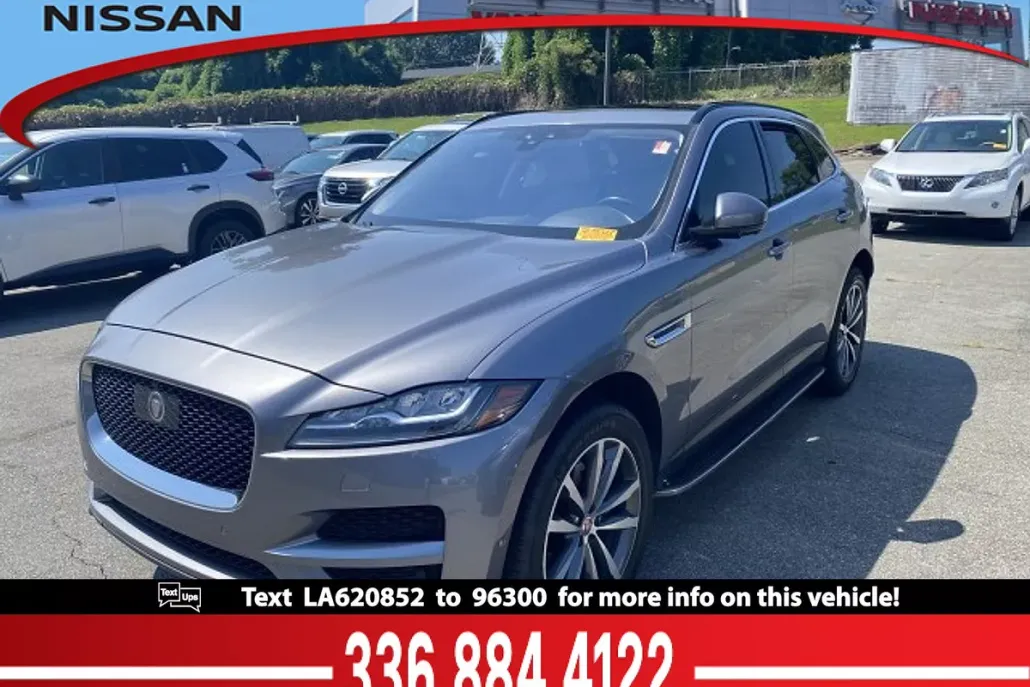 2020 Jaguar F-PACE Prestige photo 1