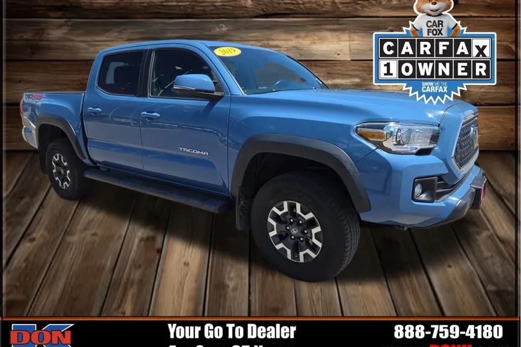 2019 Toyota Tacoma TRD Off-Road V6 photo 1
