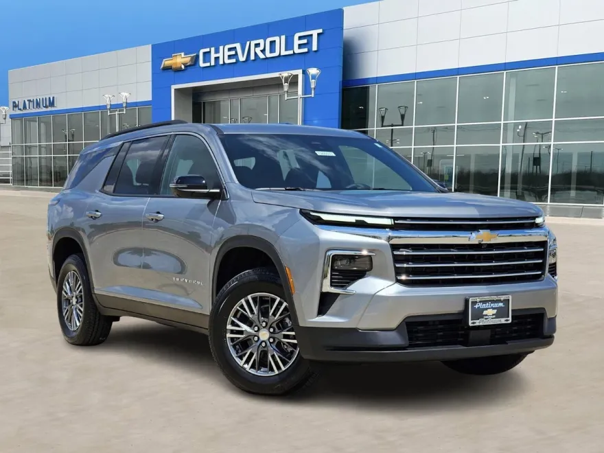 2026 Chevrolet Traverse photo 1