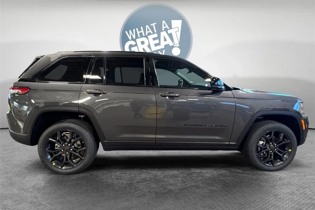 2025 Jeep Grand Cherokee Limited photo 1