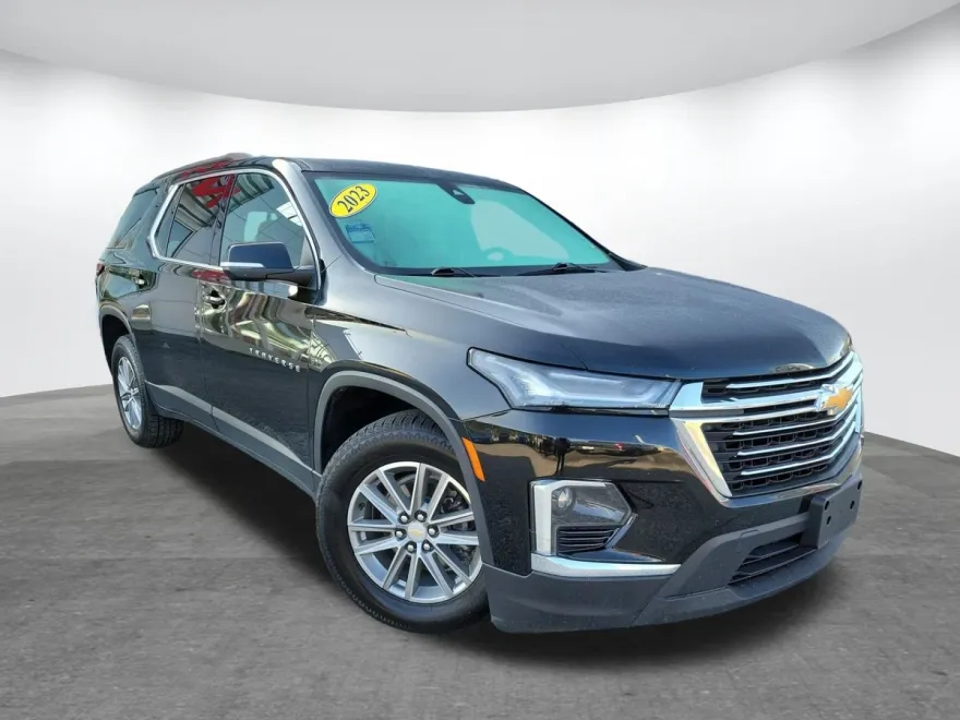 2023 Chevrolet Traverse Cloth photo 1
